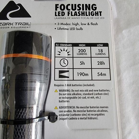 Ozark Trail Camping 200 Lumens Focusing Spot Wide Flood LED Flashlight - Picture 4 of 5